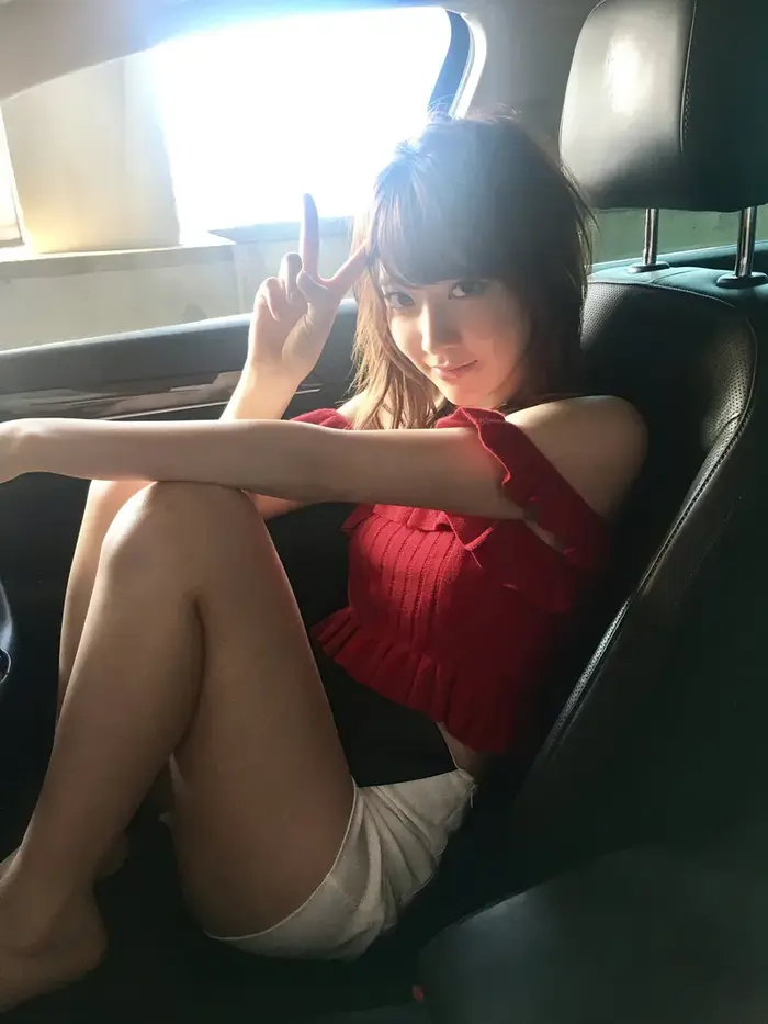 【宮脇咲良の高画質エロ画像133枚】元IZ*ONE・AKB・HKTメンバーのお宝水着グラビア 44th image