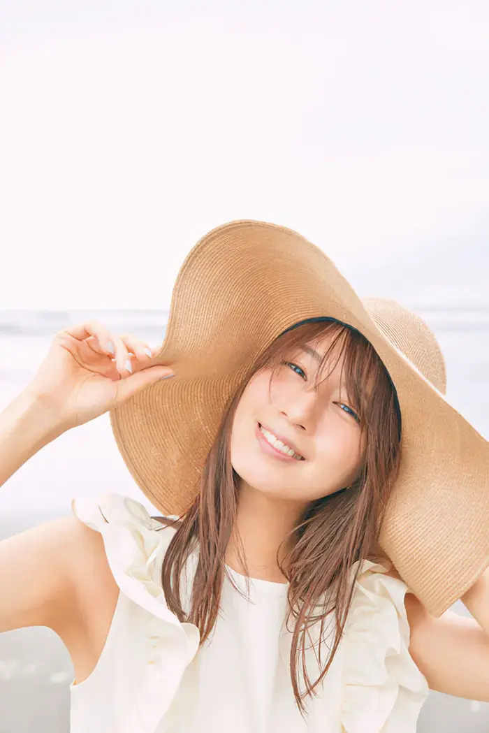 【堤礼実の高画質エロ画像36枚】人気美人女子アナの初フォトブックグラビア＆オフショット 10th image