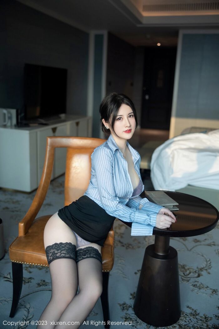 XiuRen第6343期_模特诗诗kikijo纹T恤配黑短裙露性感蕾丝内衣enchant黑丝诱惑写真78P 28th image