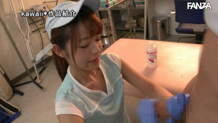 Erotic image of a junior girl playing with a premature ejaculation senior with a 22th image