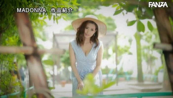 Tamana Aoki Kamakura beautiful married woman erotic image of an enchanted G cup 21th image