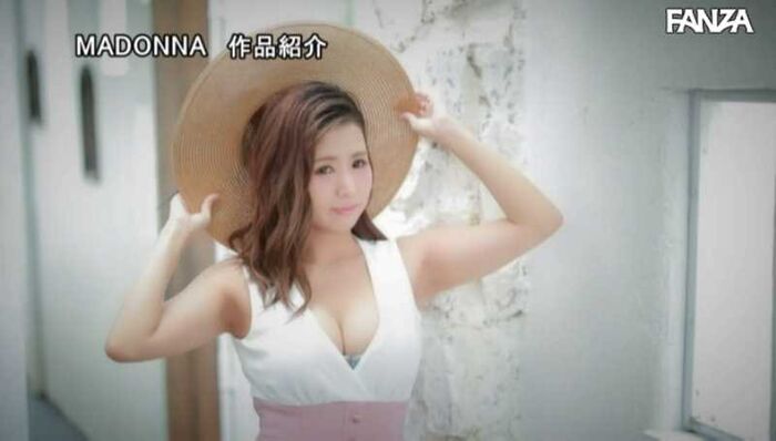 Tamana Aoki Kamakura beautiful married woman erotic image of an enchanted G cup 24th image