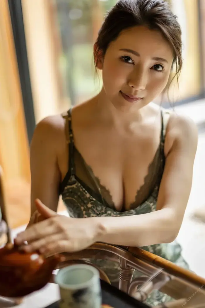 [Hikari Hikari Hime High Quality Erotic Images 93 Photos] Beautiful Mature Woman Slender AV Actress Undressed Nude Gravure 5th image