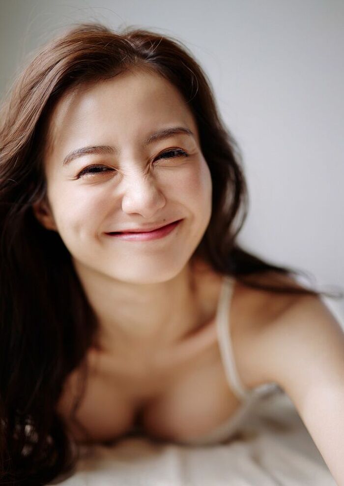 Takada Riho 3th image