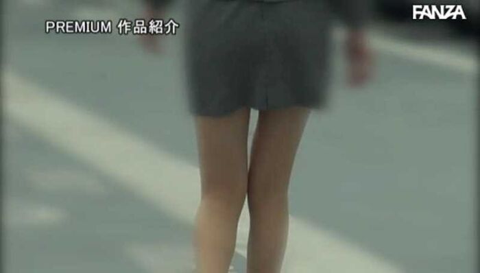 Yume Sasaki Sex image of ground staff with beautiful legs 20th image