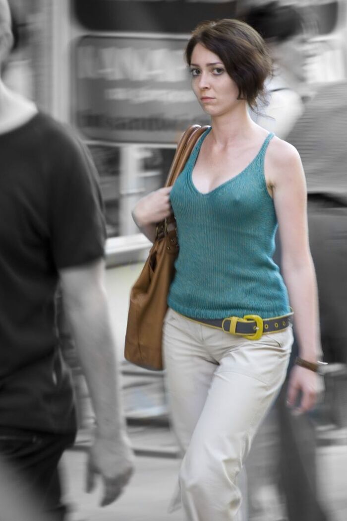 Alien braless image!! 120 photos of white beauties with transparent nipples 18th image