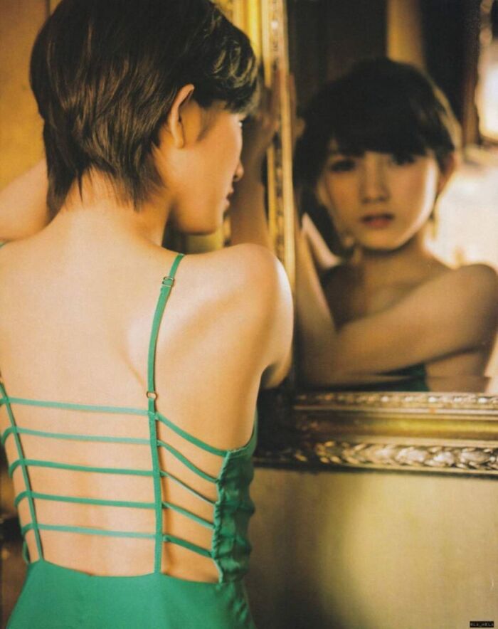Nana Okada's short hair is a cute swimsuit gravure image 14th image