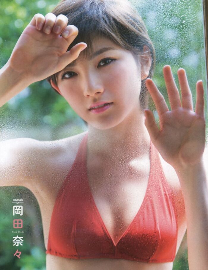 Nana Okada's short hair is a cute swimsuit gravure image 6th image