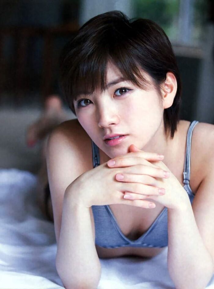 Nana Okada's short hair is a cute swimsuit gravure image 8th image