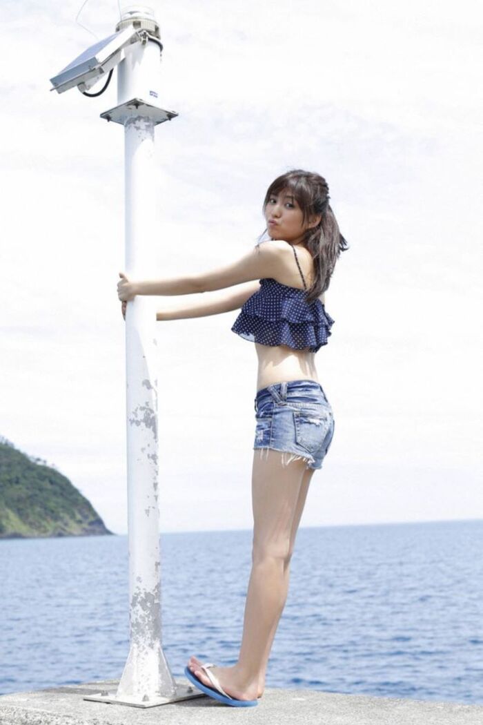 岩崎名美 スタイル抜群な水着グラビア画像 46th image