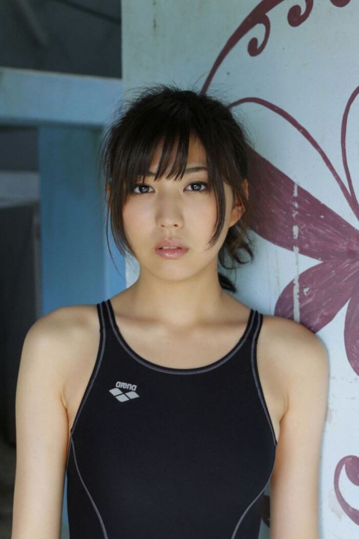 岩崎名美 スタイル抜群な水着グラビア画像 65th image