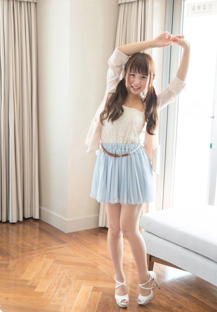 Yuka Kaede SEX image of a shaved girl with a cute face 4th image
