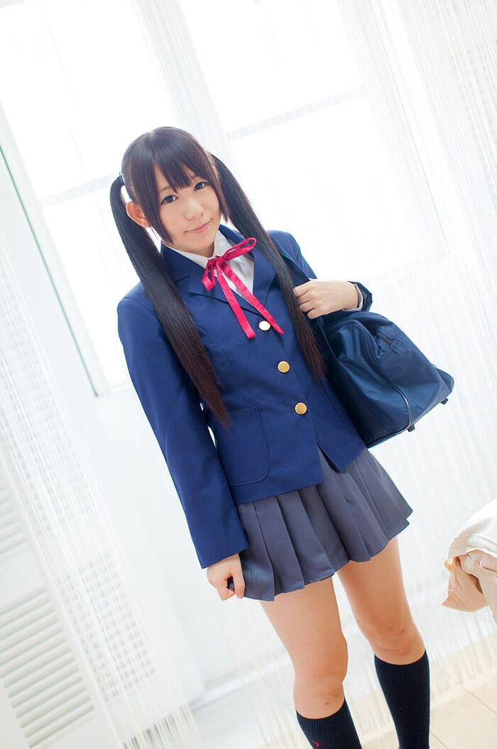 ツインテールの無毛少女・小西まりえコスプレ画像 4th image