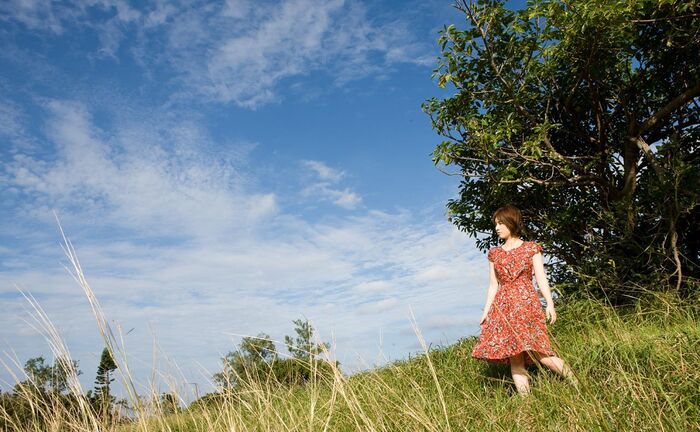 Beautiful big nude image of Saki Okuda exposing outdoors on a southern island 3th image