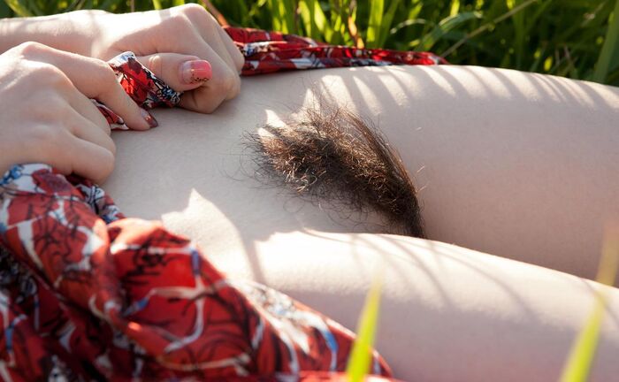 Beautiful big nude image of Saki Okuda exposing outdoors on a southern island 7th image