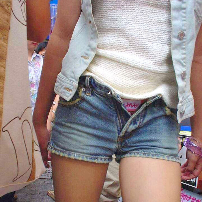 Panchira with chuck open 42 erotic images! I put together the pants that can be seen through the gap in the zipper! !! 41th image
