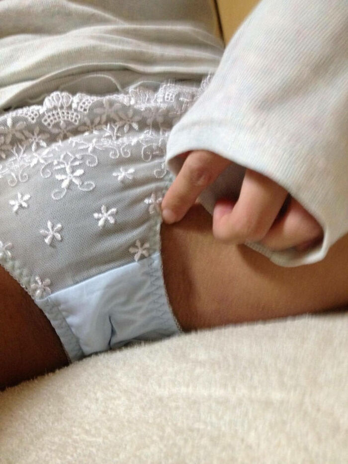 承認欲求高め女性の股間を接写した自撮りエロ画像32枚 15th image