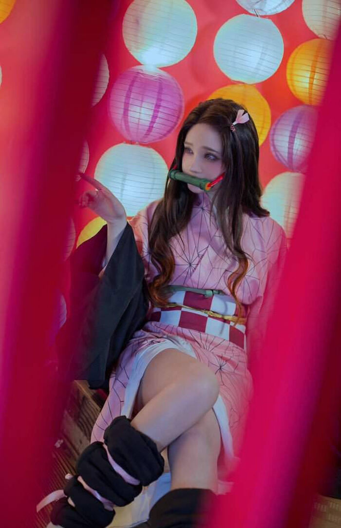 'Demon Slayer' female character cosplay erotic image 9th image