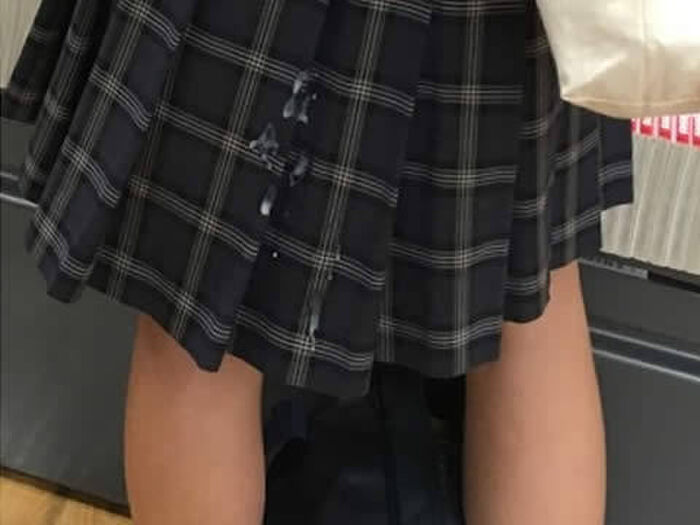 スカートに精子ぶっかけられたエロ画像 40th image
