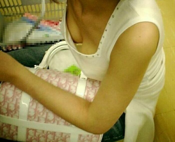 Brachira 73 erotic moving images! Big breasts bra and nipples that looked like an amateur Beautiful breasts happening is erotic and comes out! !! 20th image