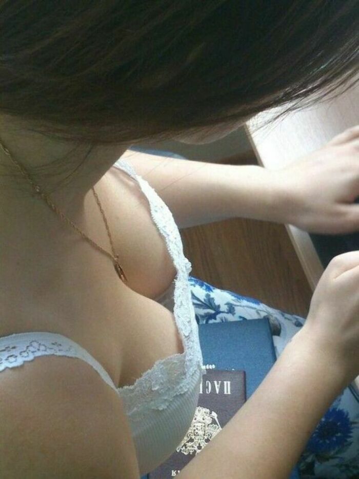 Brachira 73 erotic moving images! Big breasts bra and nipples that looked like an amateur Beautiful breasts happening is erotic and comes out! !! 26th image