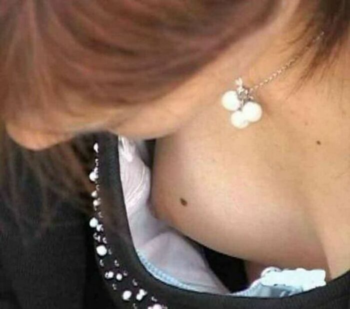 Brachira 73 erotic moving images! Big breasts bra and nipples that looked like an amateur Beautiful breasts happening is erotic and comes out! !! 56th image