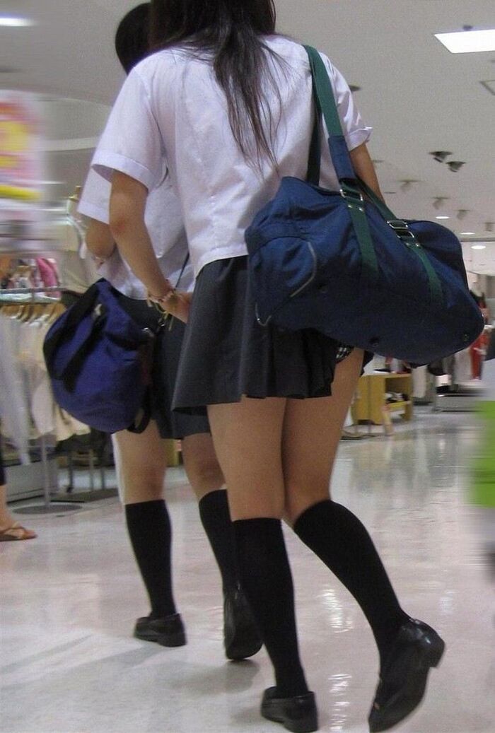 38 JK back thigh &amp; panchira images! I put together a list of pants that look like bare legs and thighs! !! 12th image