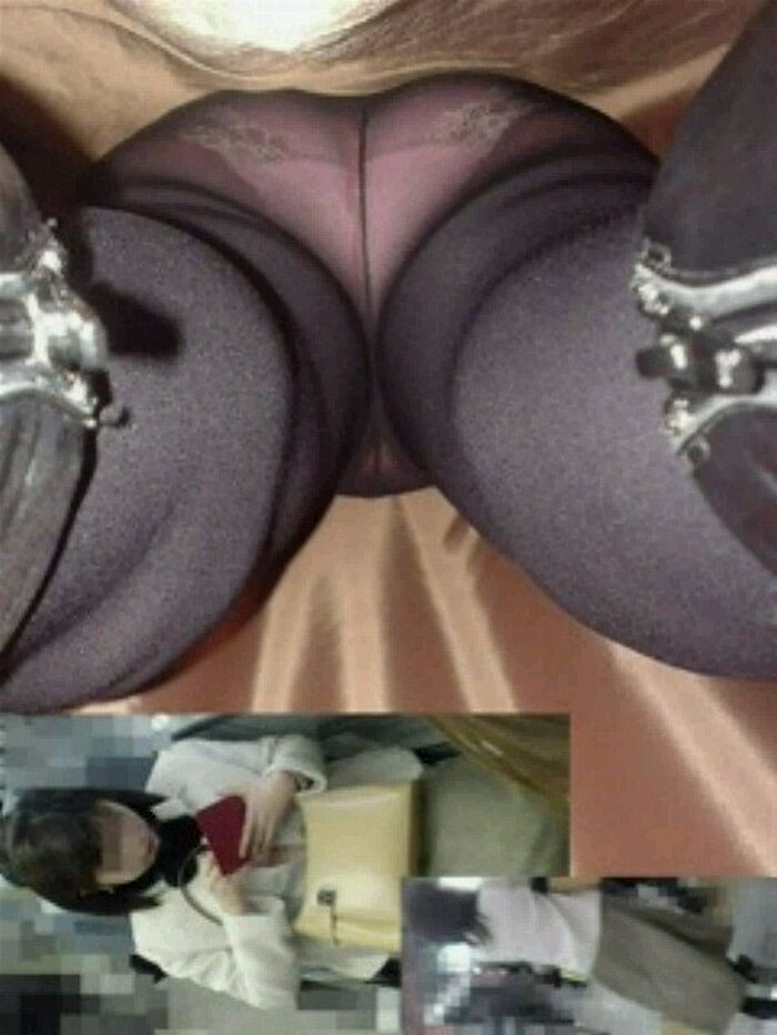 It turns out that pants voyeurism = master-class technique 7th image