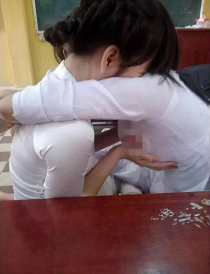 【Image】Vietnamese Yankee JK 'Class Troublesome Lol (Smartphone Pochipochi)' 10th image