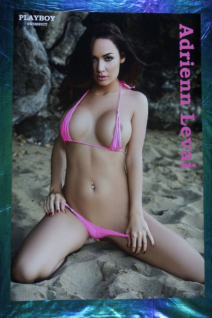 【3D】40 erotic images of beautiful foreigners exposing their bodies in outstanding style on the beach Model Bikini 33th image