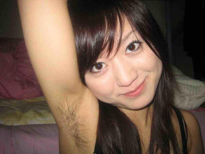 美女のワキ毛にギャップ萌えするエロ画像 6th image
