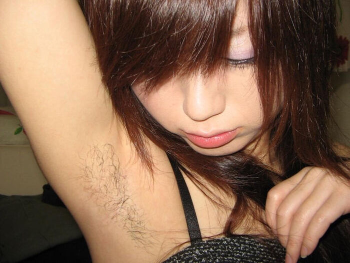 美女のワキ毛にギャップ萌えするエロ画像 9th image