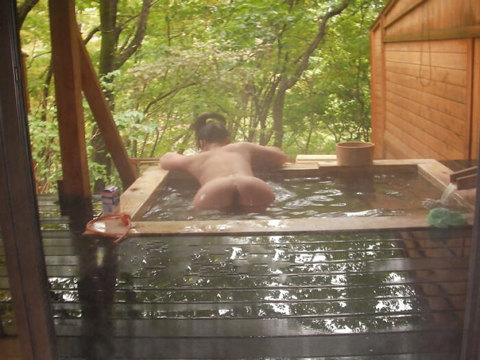 Erotic image of hot spring buttocks exposed 45th image