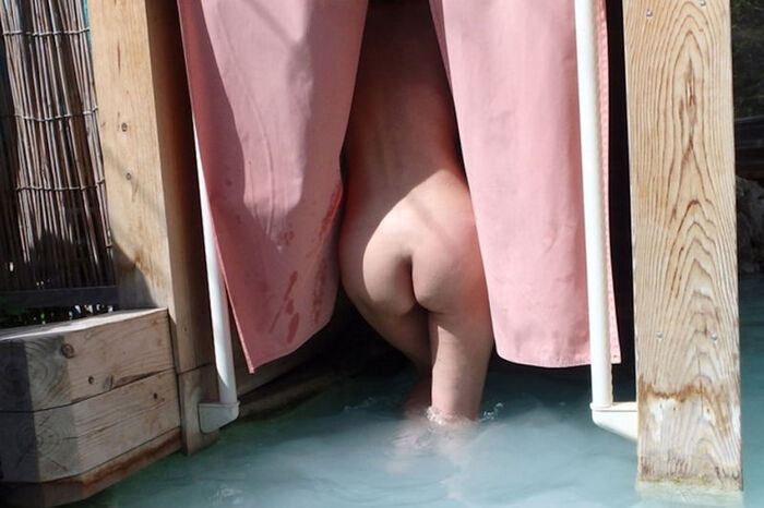 Erotic image of hot spring buttocks exposed 78th image