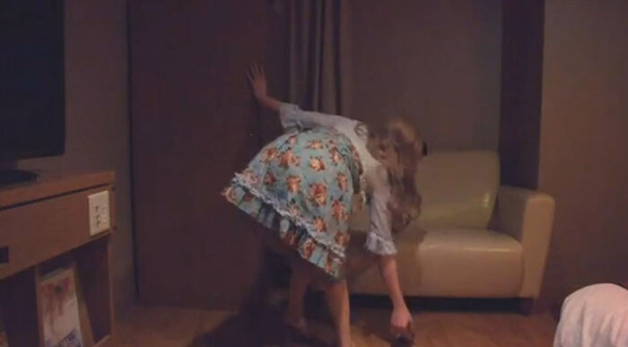 College girl pantyhose pantyhose off panty shot video 2th image