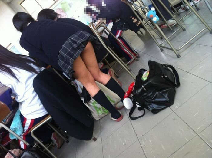 [With images] Why are JK's thighs so thick? 32th image