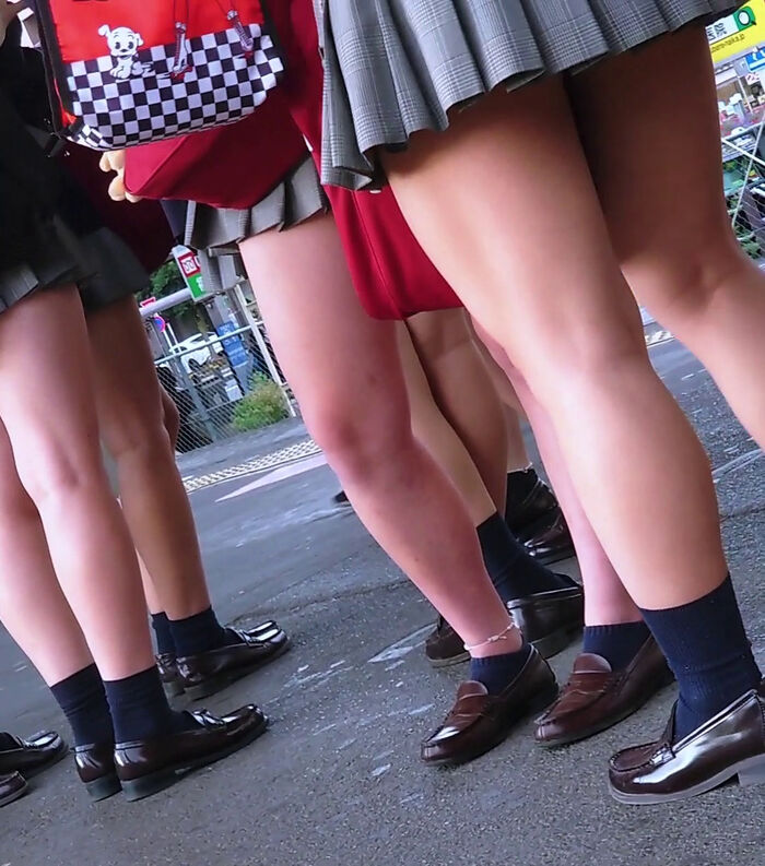 [With images] Why are JK's thighs so thick? 7th image