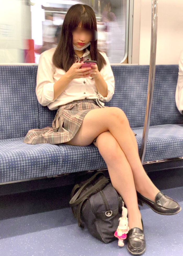 [With images] Why are JK's thighs so thick? 9th image