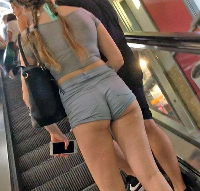 Erotic images with the best foreign buttocks 24th image