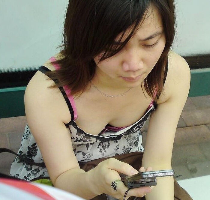 Erotic images full of highlights of amateur breast chillers 17th image