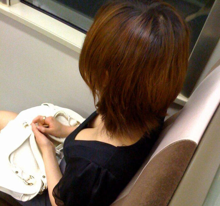 Erotic images full of highlights of amateur breast chillers 34th image