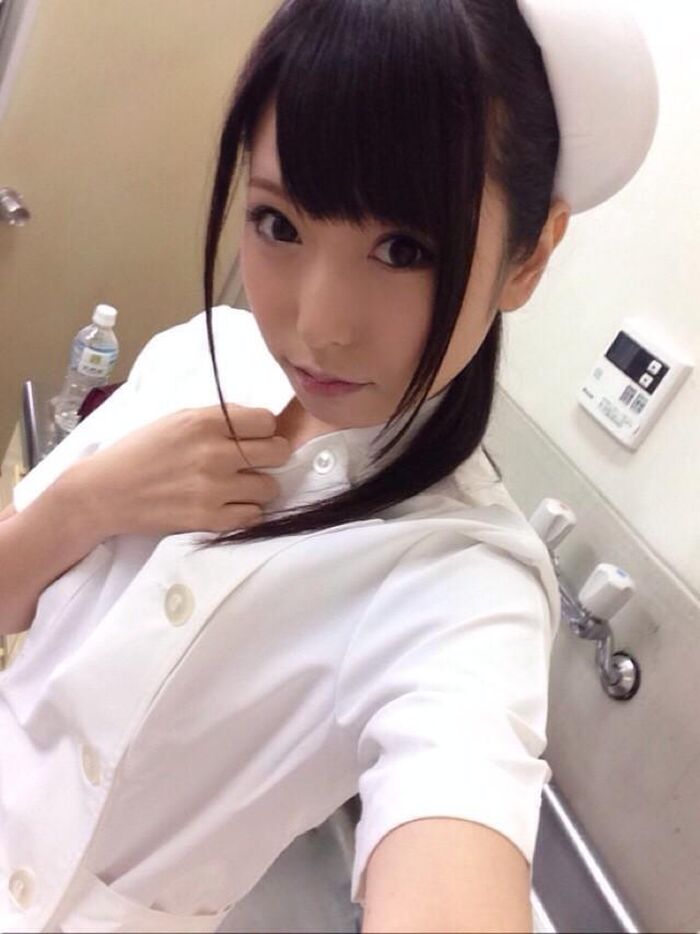 Erotic images that you can't stop taking cosplay selfies 19th image