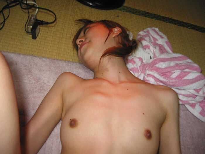 Slender nude images of 34th image