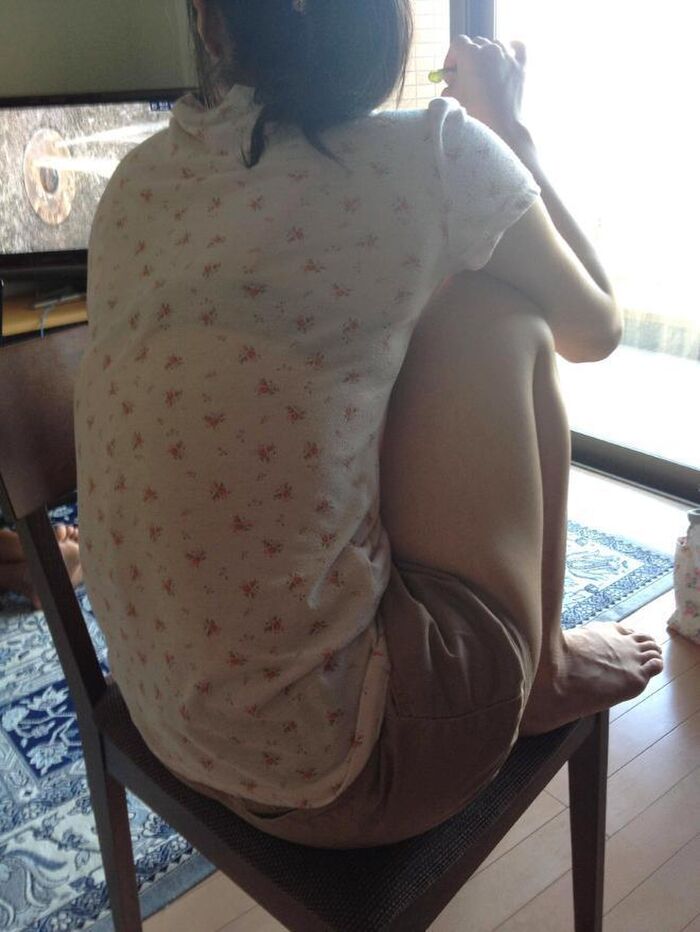 Summary of images of amateur girls in room clothes 46th image