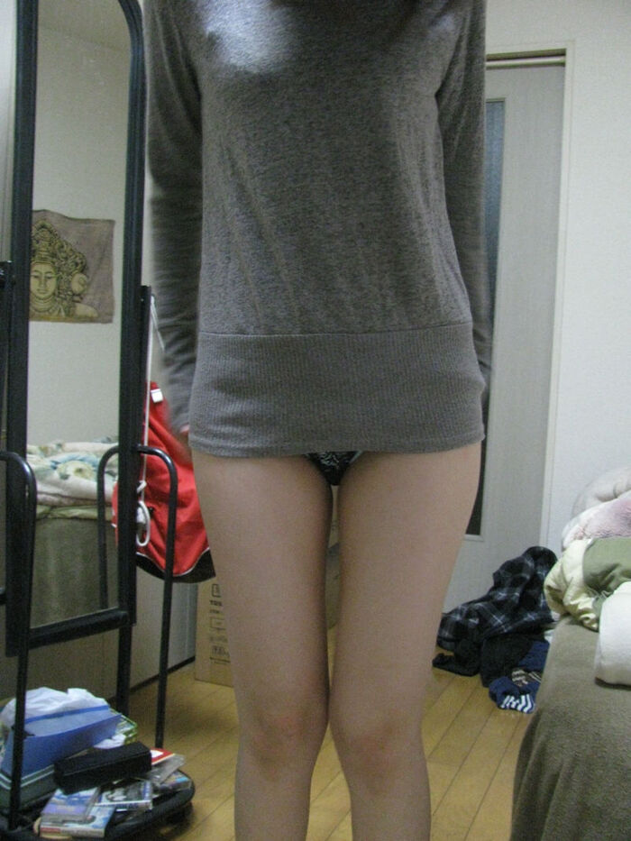 Summary of images of amateur girls in room clothes 51th image