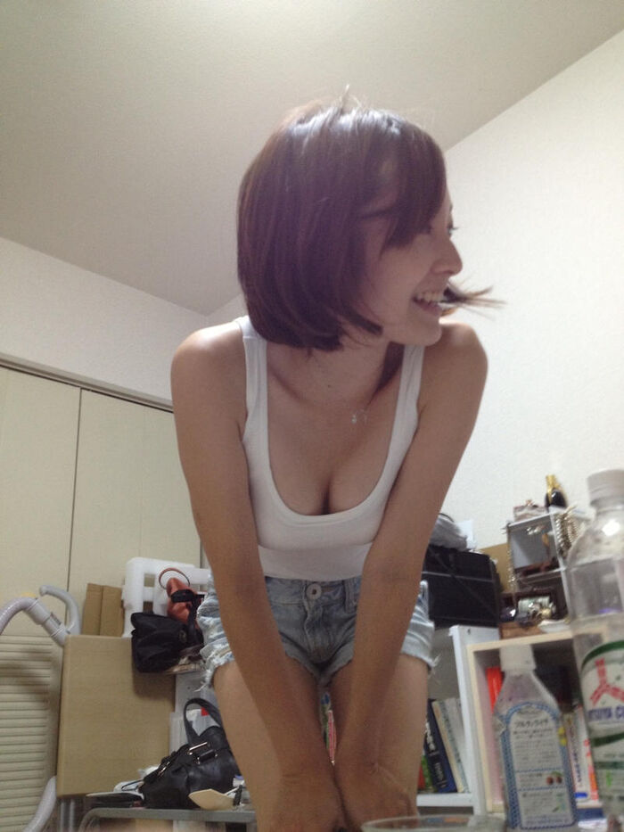 Summary of images of amateur girls in room clothes 85th image