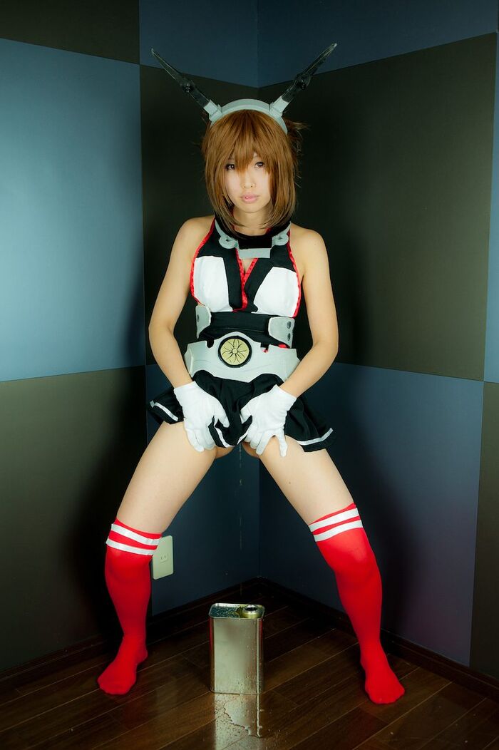 layer erotic image of peeing in cosplay 14th image