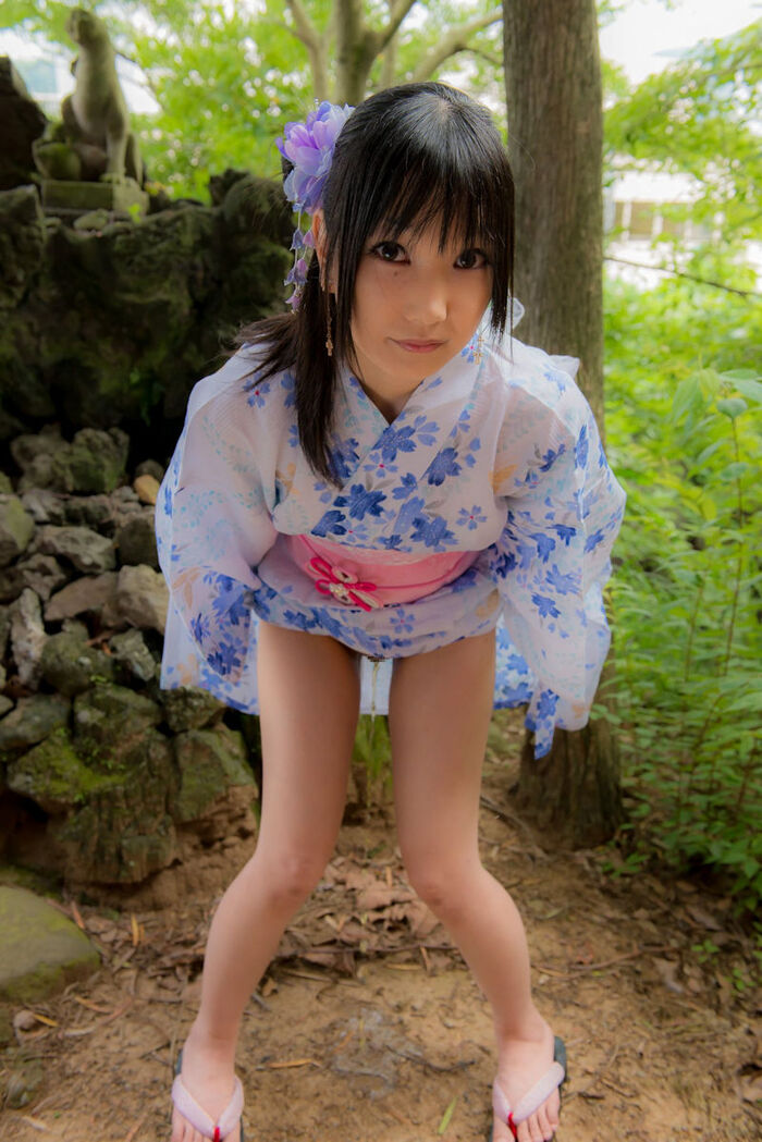 layer erotic image of peeing in cosplay 43th image