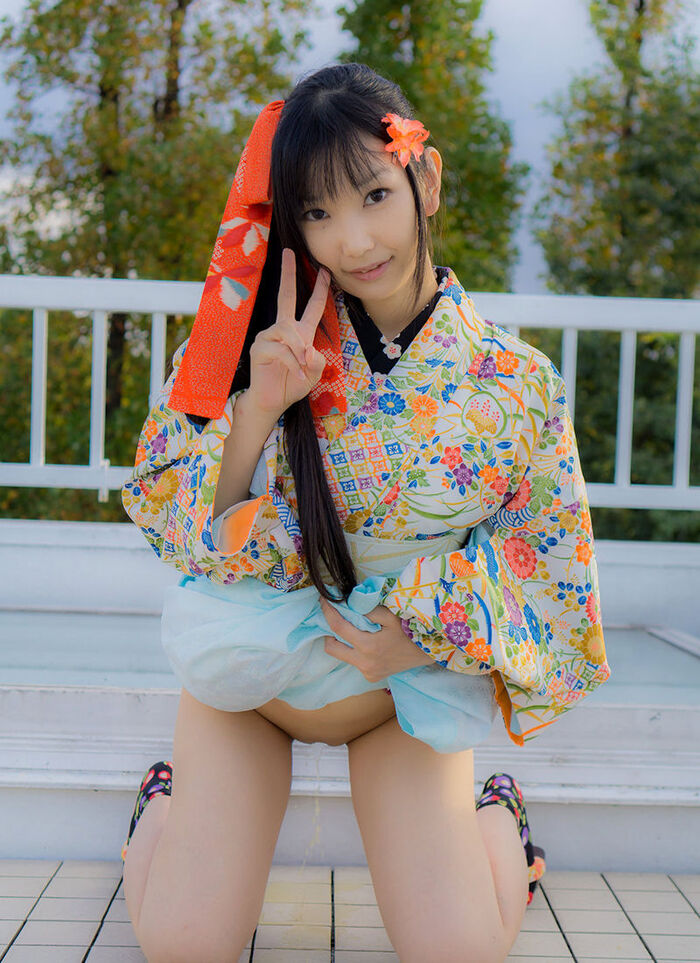 layer erotic image of peeing in cosplay 47th image