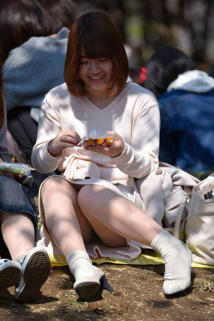 【Tertiary image】The cherry blossom viewing panchira image is too amazing 15th image